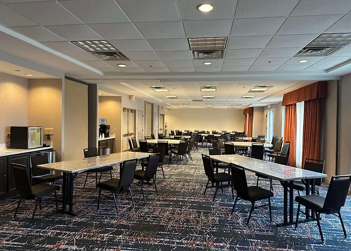 Hilton Garden Inn Oakbrook Terrace