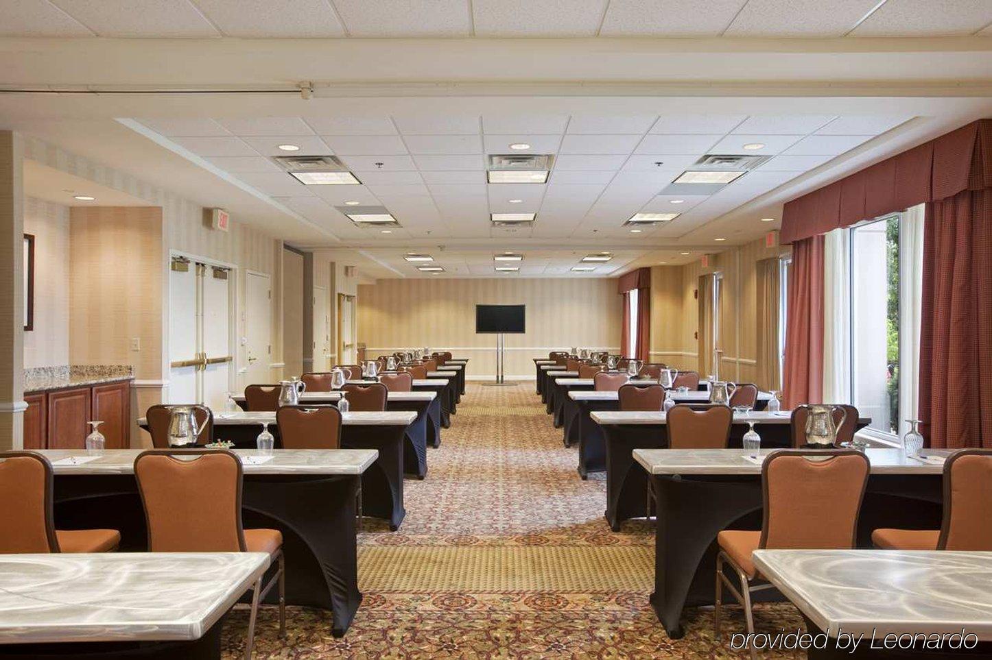 Hilton Garden Hotel 3*