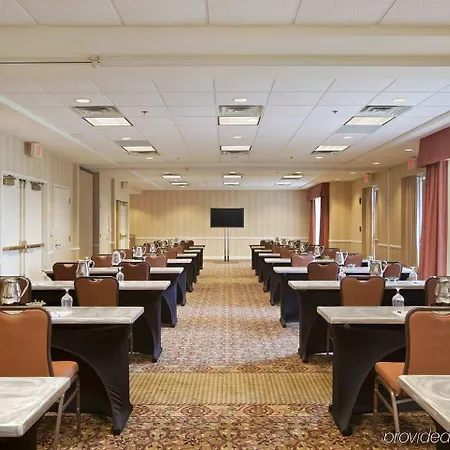 Hilton Garden Inn Oakbrook Terrace 